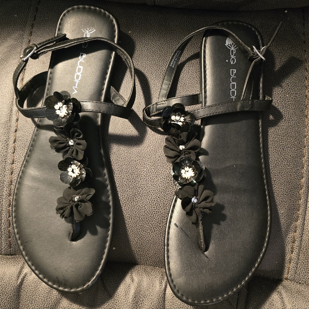 Women's flower sandals size 10